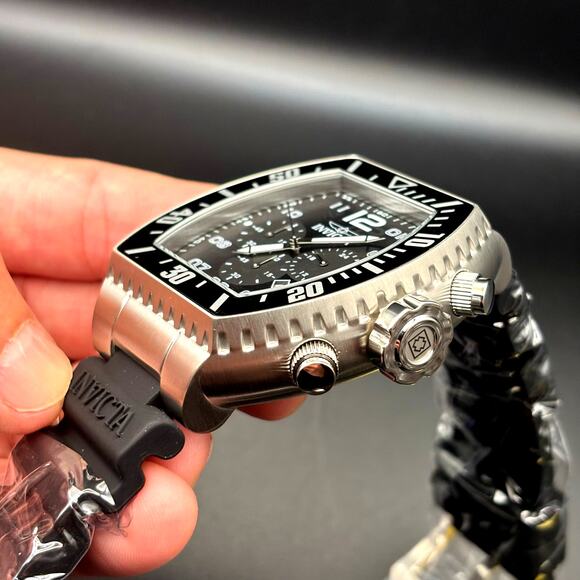 Invicta 47282 Pro Diver Airlock Men's Chronograph Black Dial Silicone Strap New - Picture 13 of 17